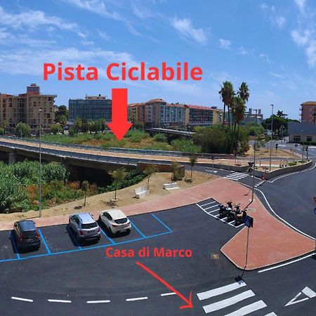 Apartamento La Casa Di Marco Imperia Exterior foto