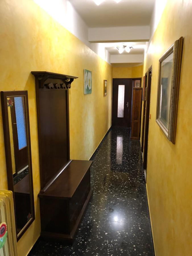 Apartamento La Casa Di Marco Imperia Exterior foto